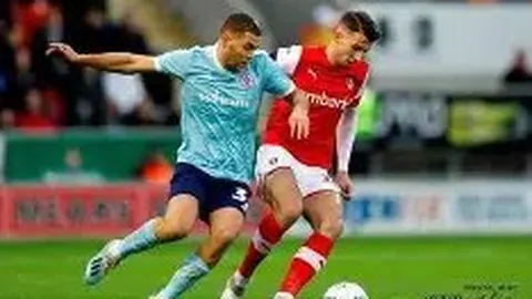 [图]美因茨大胜多特3-0，李在成双响，多特防线全面失守